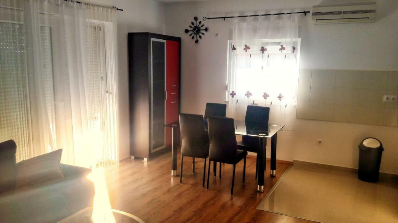 Apartman Kolan Exterior foto