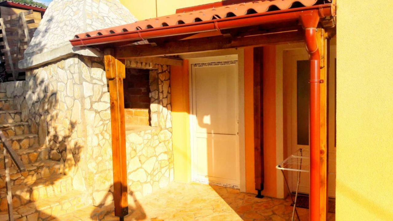 Apartman Kolan Exterior foto